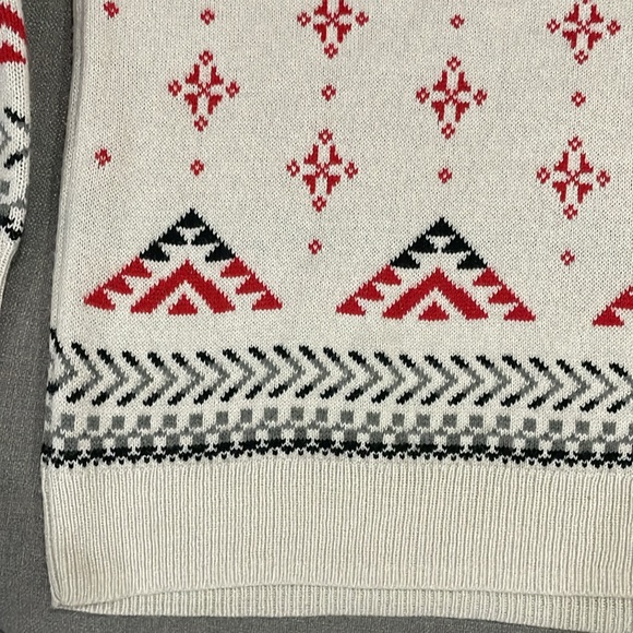 Massimo Supply Co Fair Isle Sweater with Polar Bears - Picture 12 of 16